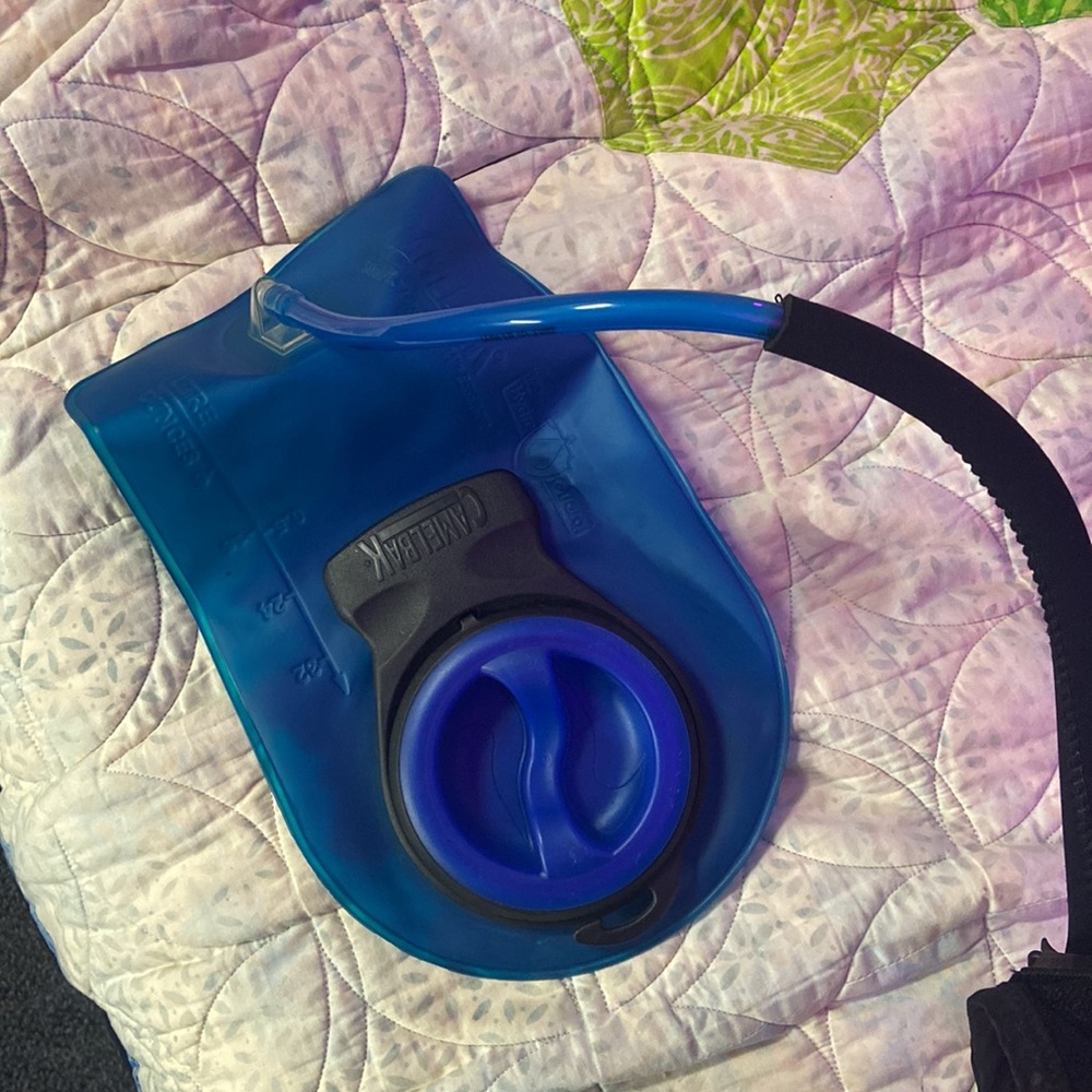 Camelback Backpack Perfect Condition! - image 3